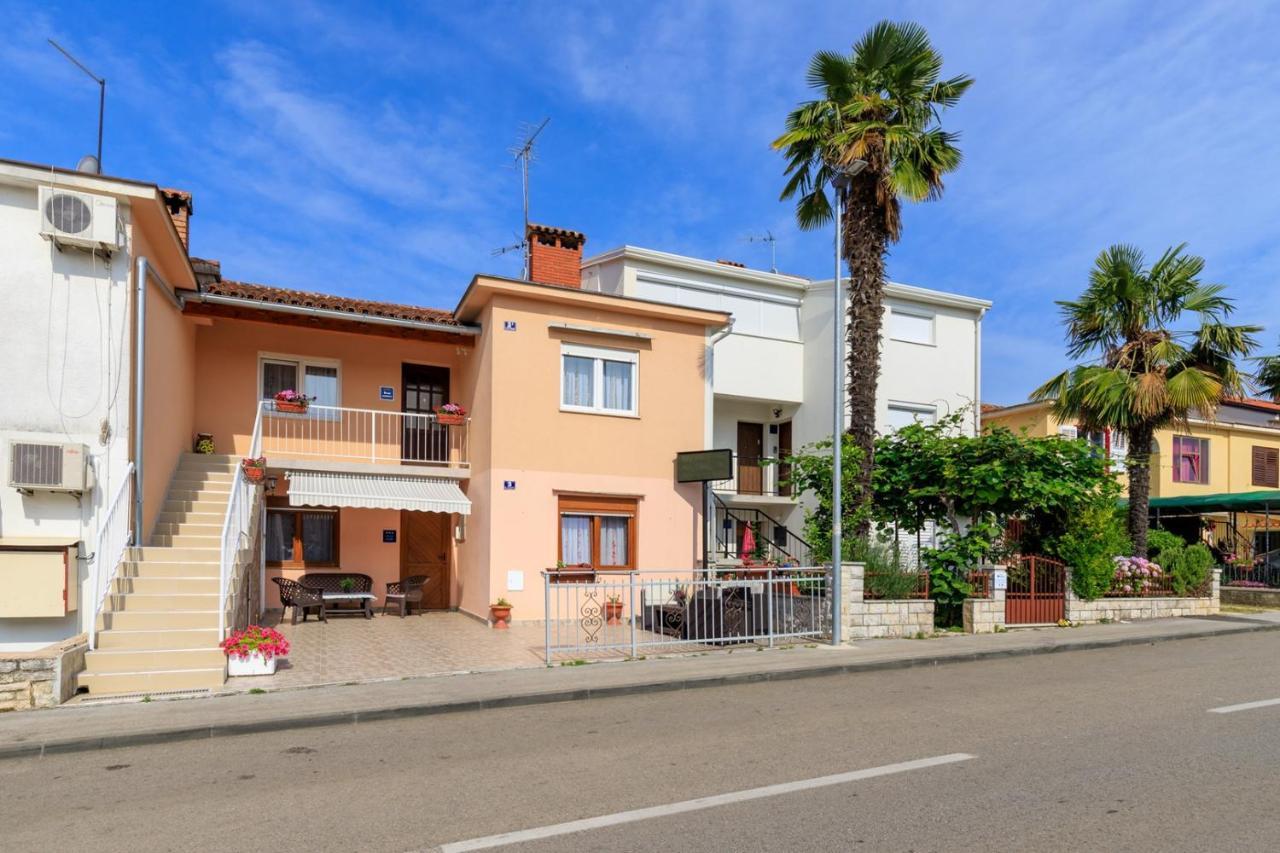 Genoa Rooms Пореч Экстерьер фото